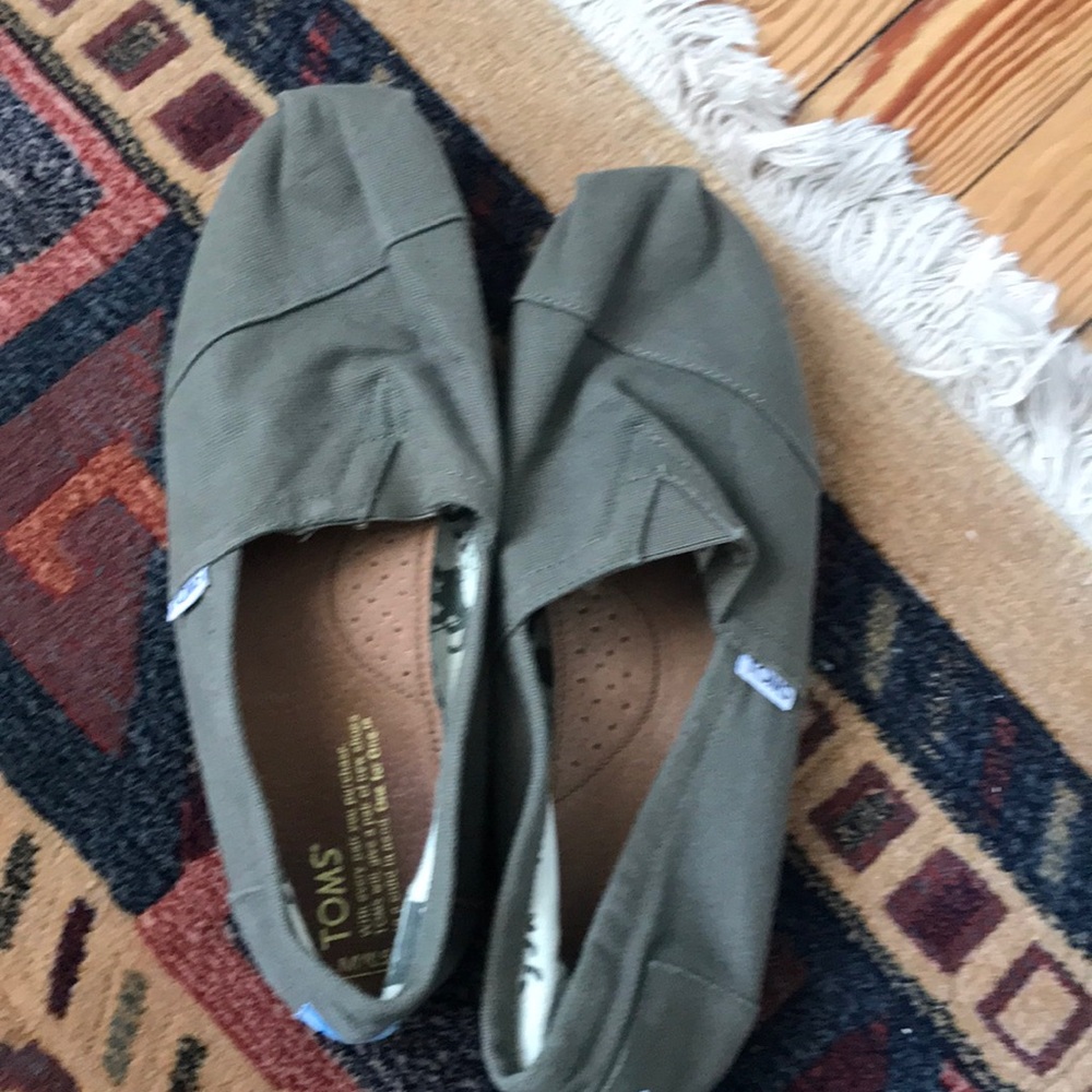Toms size 10.5